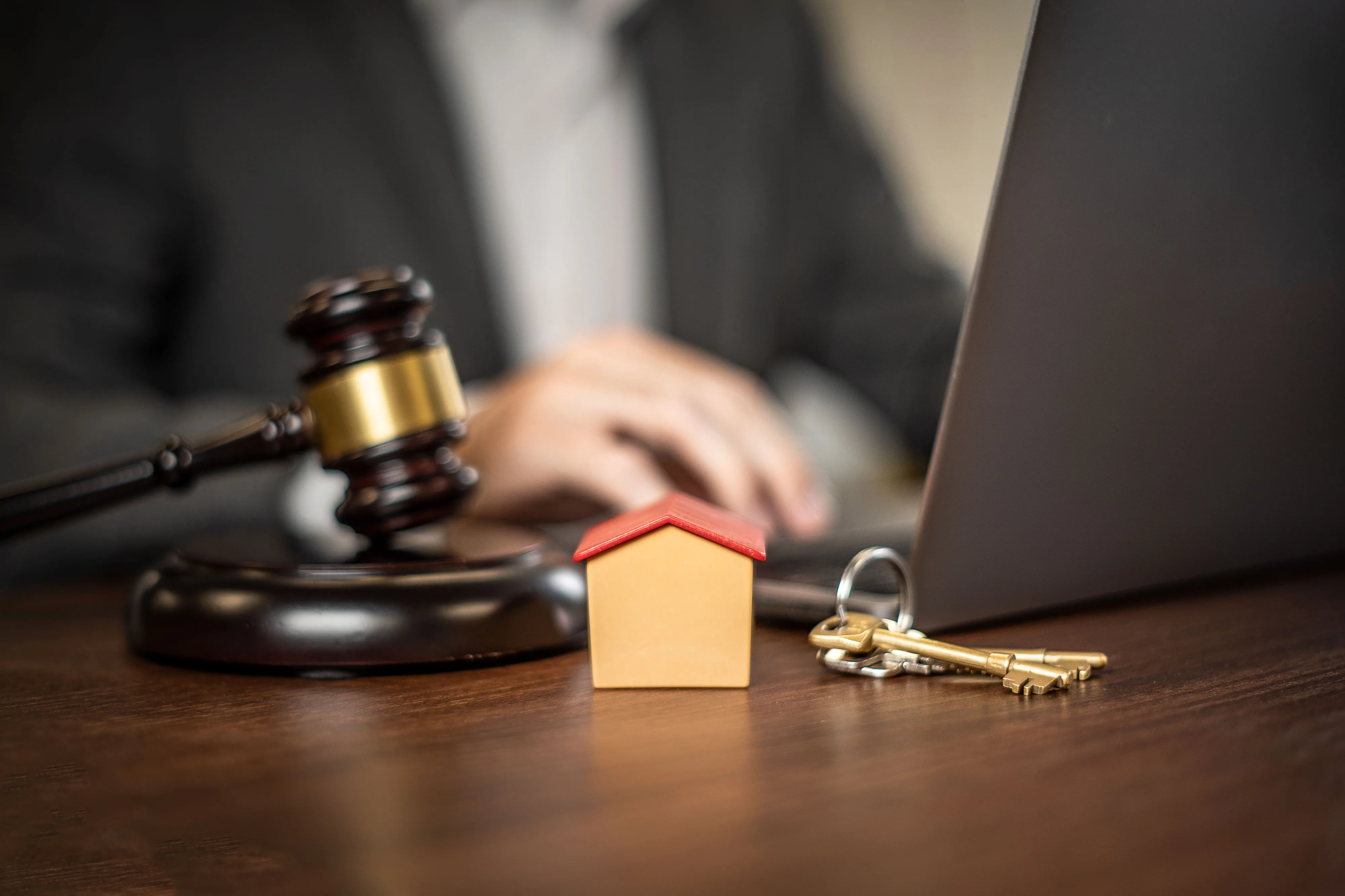 Compromis vs promesse de vente : quelle différence ? | Guide 2026